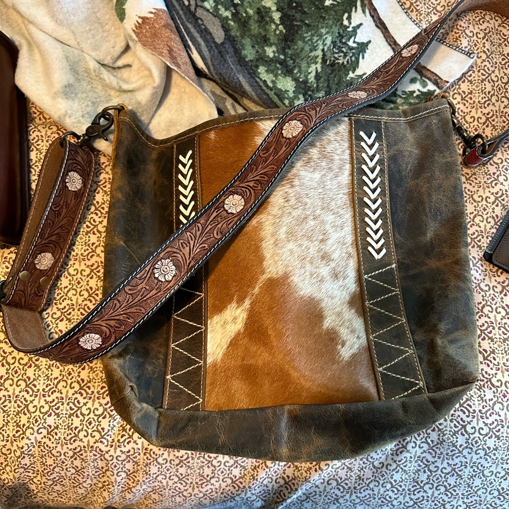 Myra leather handbag